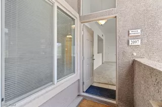 Photo #1: 2421419 Listing 