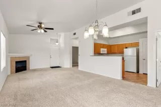 Photo #5: 2421419 Listing 