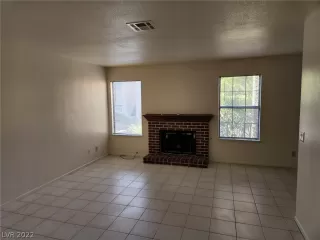 Photo #1: 2421427 Listing 