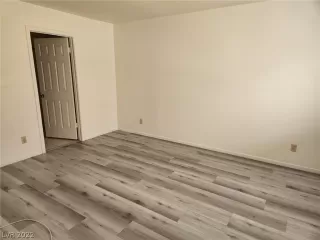 Photo #3: 2421427 Listing 