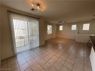 Photo #2: 2421458 Listing 