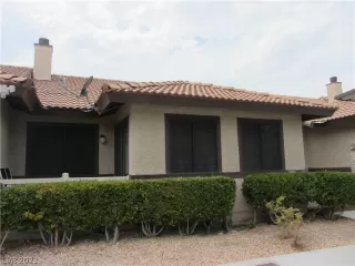 Photo #1: 2421462 Listing