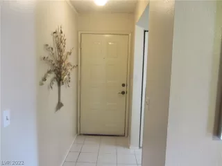 Photo #5: 2421462 Listing