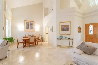 Photo #4: 2421477 Listing 