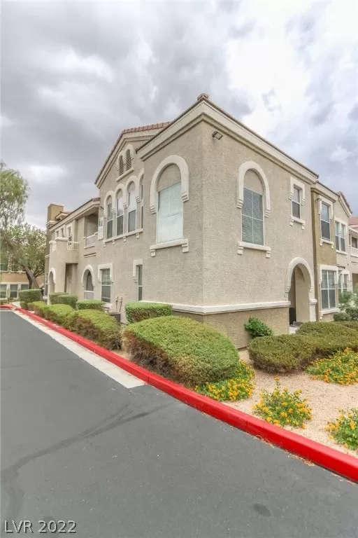 MLS: 2421485 Condo For Sale