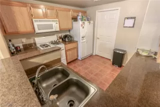 Photo #1: 2421485 Listing 