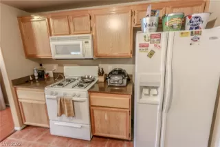 Photo #3: 2421485 Listing 