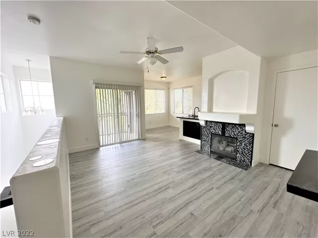 MLS: 2421521 Condo For Sale
