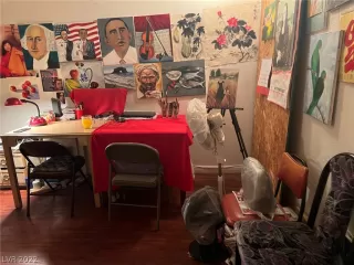 Photo #2: 2421537 Listing 