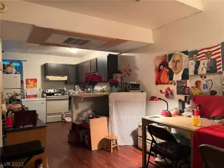 Photo #3: 2421537 Listing 