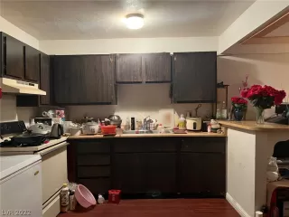 Photo #6: 2421537 Listing 