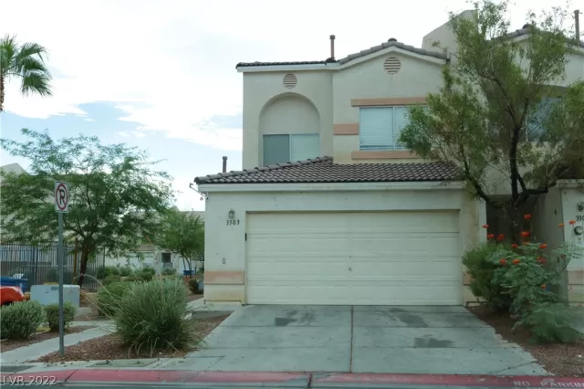 MLS: 2421584 Condo For Sale