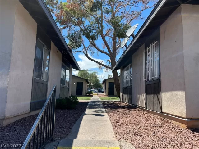 MLS: 2421617 Condo For Sale