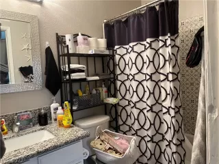 Photo #2: 2421617 Listing