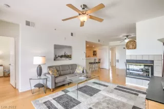 Photo #6: 2421657 Listing 