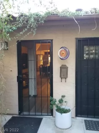 Photo #4: 2421659 Listing 