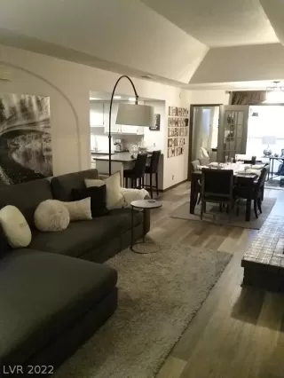 Photo #6: 2421659 Listing 