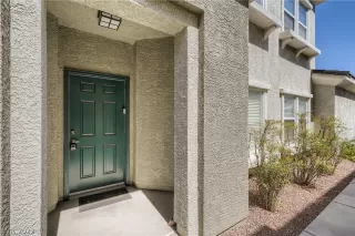 Photo #2: 2421730 Listing 