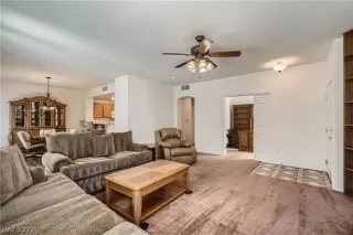 Photo #4: 2421730 Listing 