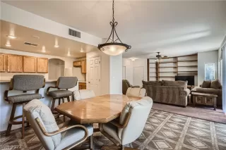 Photo #6: 2421730 Listing 