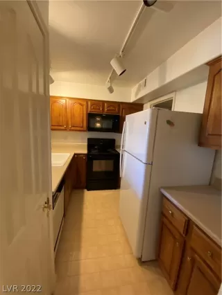 Photo #4: 2421777 Listing 