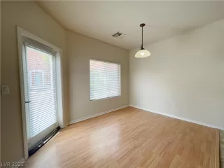 Photo #3: 2421892 Listing 