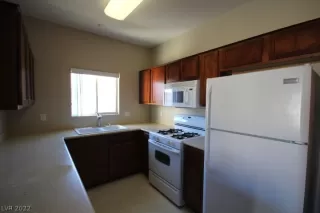 Photo #4: 2421897 Listing 