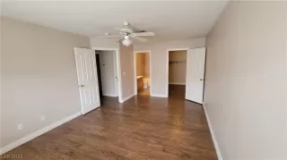 Photo #6: 2421922 Listing 