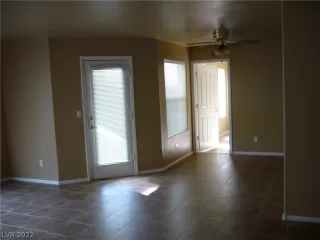 Photo #3: 2421931 Listing 