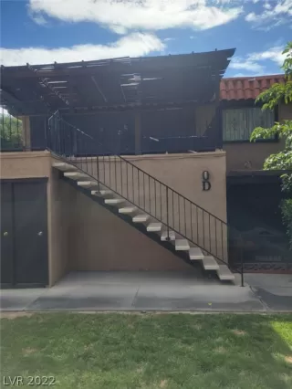 Photo #1: 2421980 Listing