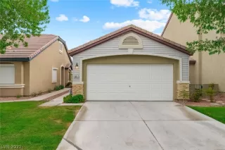 Photo #1: 2421989 Listing