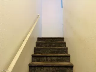 Photo #6: 2422007 Listing 