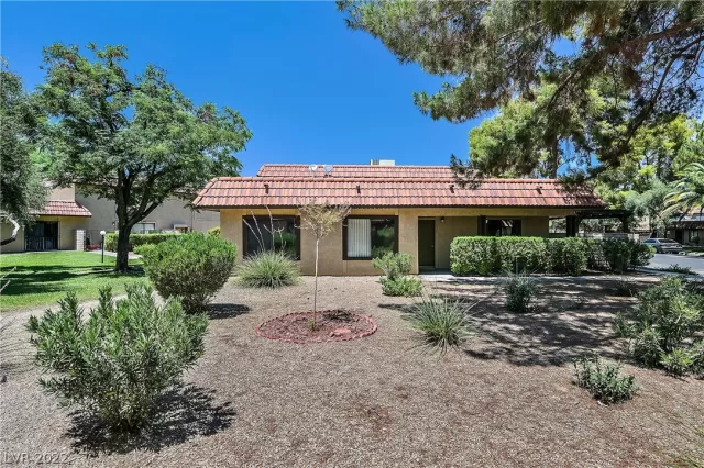 MLS: 2422013 Condo For Sale