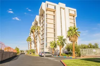 Photo #1: 2422093 Listing 