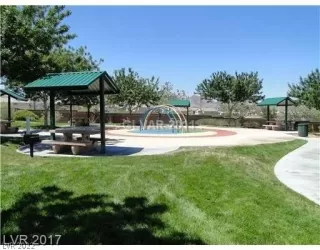 Photo #2: 2422095 Listing