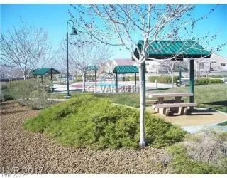 Photo #3: 2422095 Listing