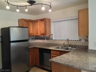 Photo #2: 2422100 Listing 