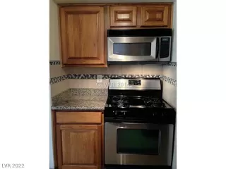 Photo #3: 2422100 Listing 