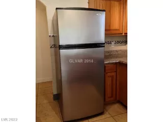 Photo #4: 2422100 Listing 