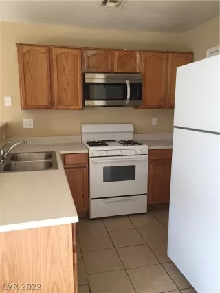 Photo #3: 2422138 Listing 