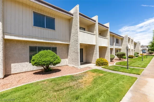 MLS: 2422141 Condo For Sale