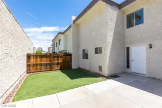 Photo #4: 2422141 Listing 