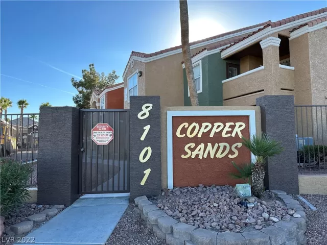 MLS: 2422169 Condo For Sale