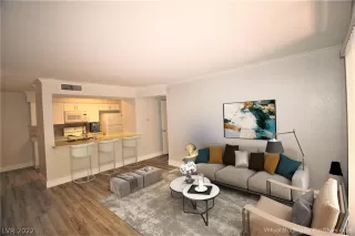 Photo #6: 2422169 Listing