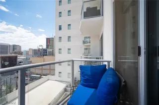 Photo #3: 2422218 Listing 