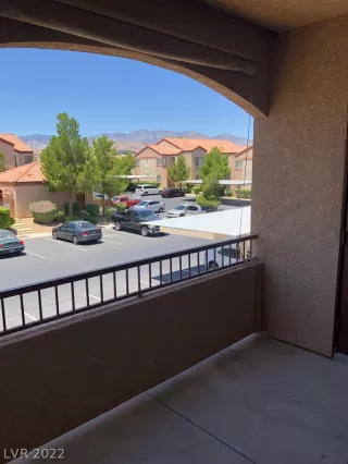 Photo #6: 2422225 Listing 