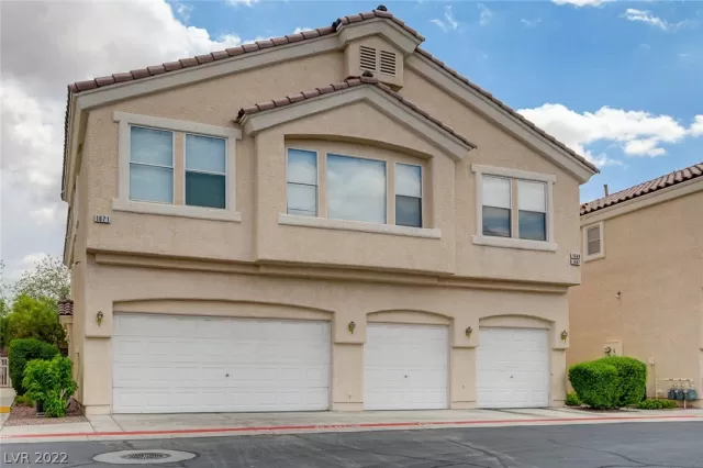 MLS: 2422303 Condo For Sale