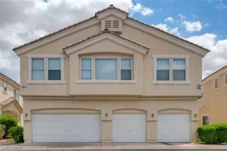 Photo #1: 2422303 Listing