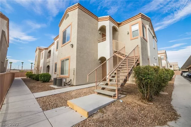 MLS: 2422326 Condo For Sale