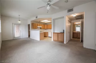 Photo #4: 2422326 Listing 
